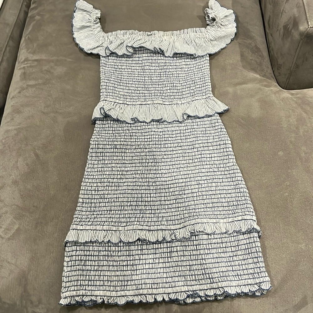 Storia Blue and White fitted dress